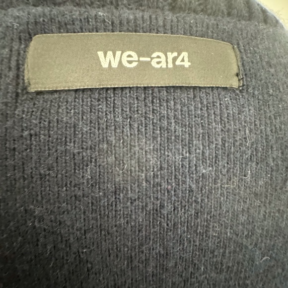 We-ar4 sweater with striped shirt back interesting - Picture 7 of 7